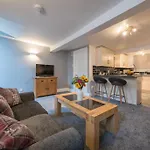 Southernhay Basement Apartment