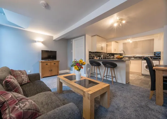 Southernhay Basement Apartment