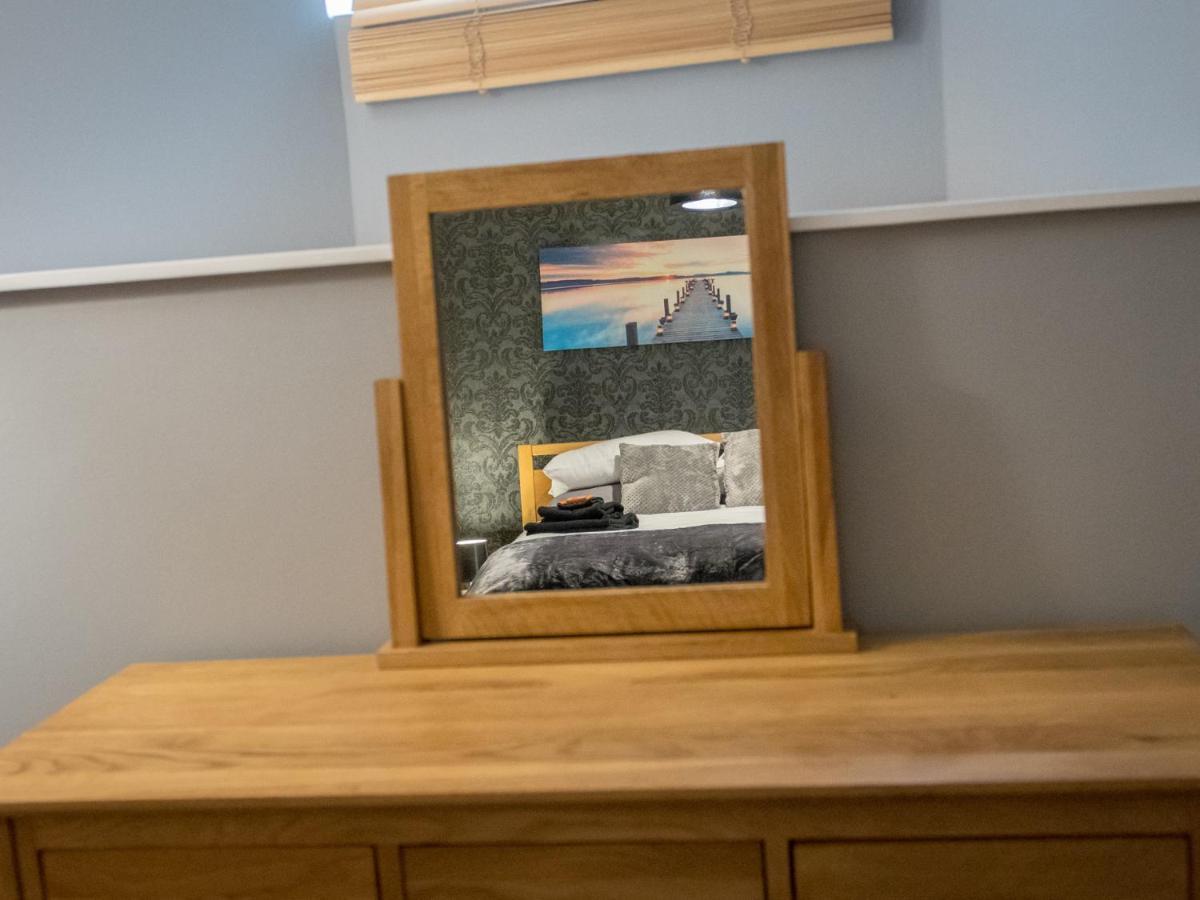 Southernhay Basement Apartment