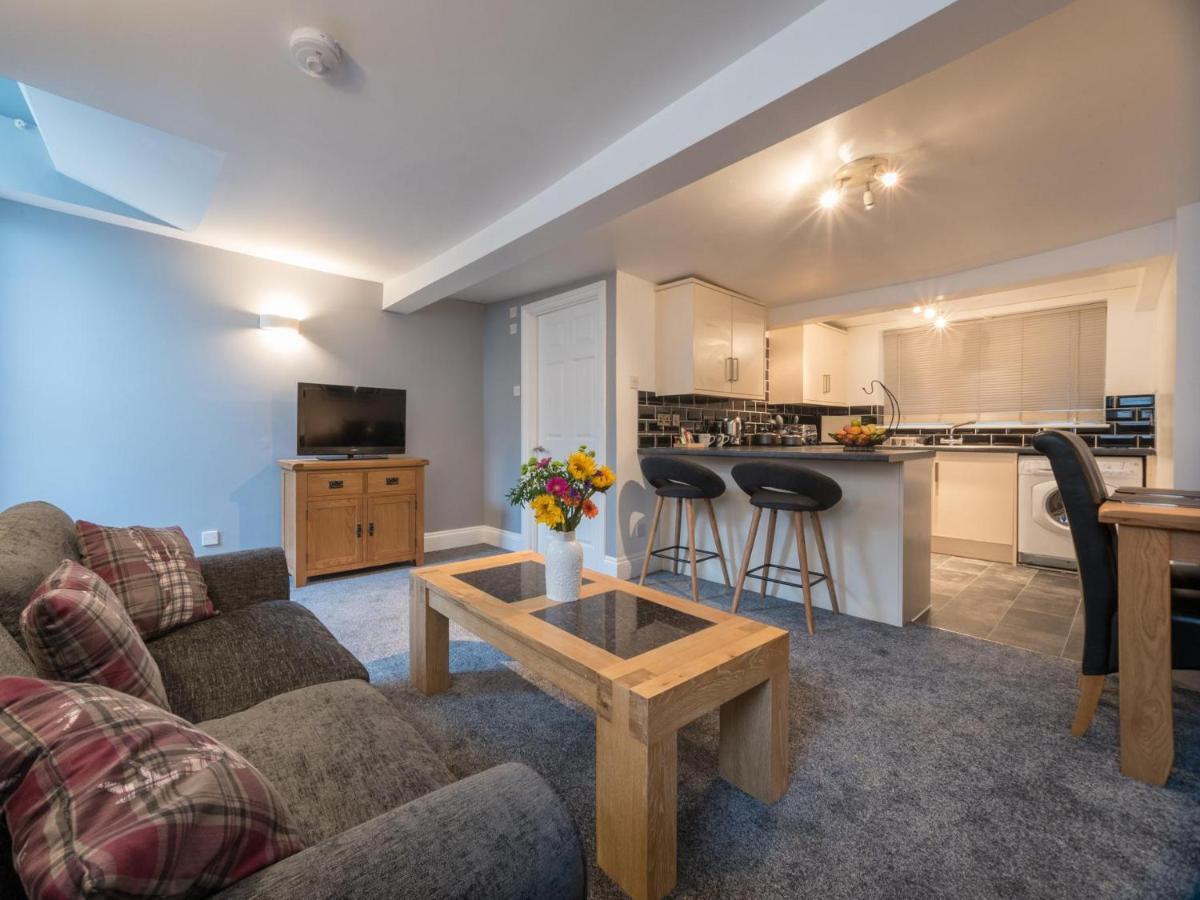 Southernhay Basement Apartment